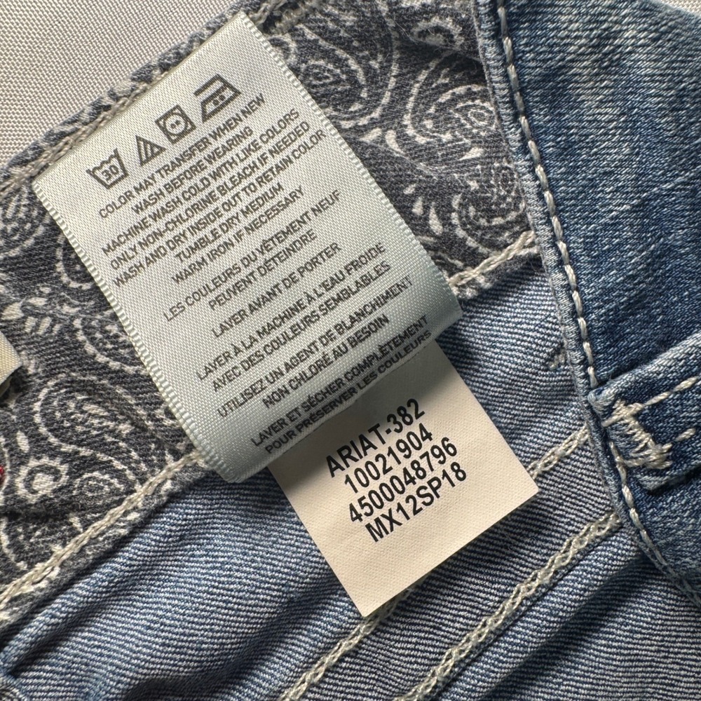 Ariat REAL Denim Womens 28R Straight Leg Jeans Medium Wash Distressed R.E.A.L. - Picture 8 of 9